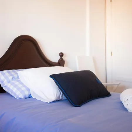 Jacaranda Apartment *